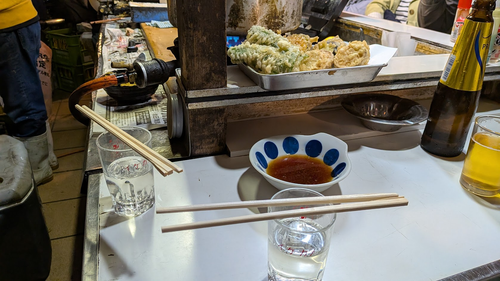 屋台で日本酒とてんぷら
